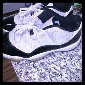 Air Jordan Concord Low 11’s